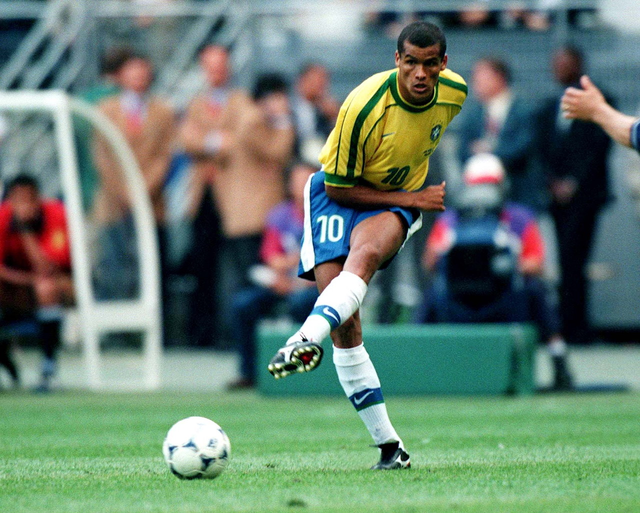 会赴海外交 会赴海外交